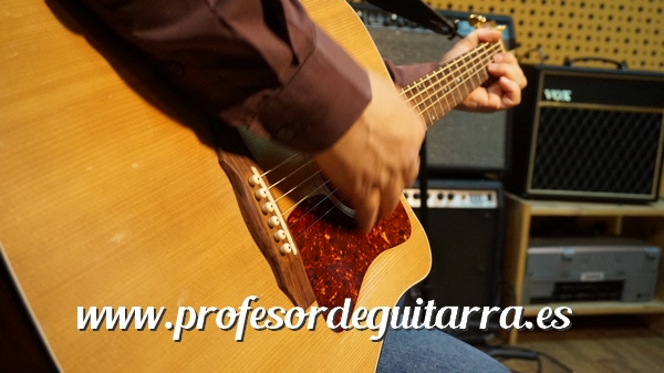 Clases de guitarra acústica Fuenlabrada