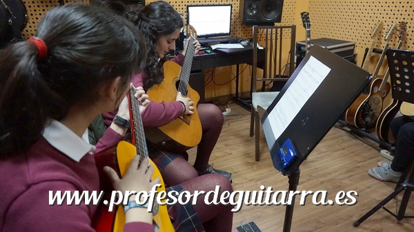 Clases de guitarra para niños Fuenlabrada