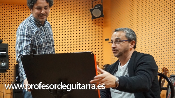 Repertorio de canciones con guitarra acustica Mostoles