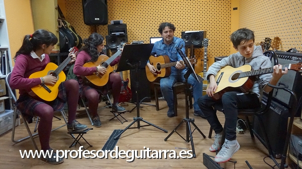 Clases de guitarra para niños Mostoles